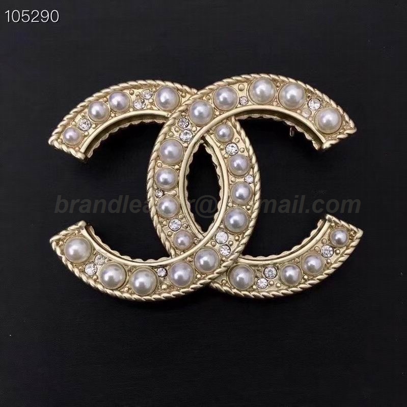 Chanel Brooch 182